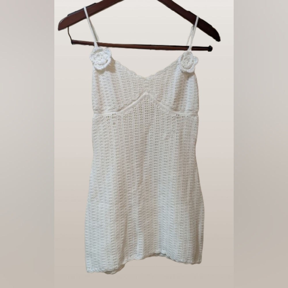 Vintage Y2K Hand Crocheted Soft Chic White Crochet Cami Roses Tunic Size Small